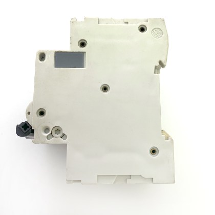 Merlin Gerin Multi9 C60H 25618 M9 20A 20 Amp 3 Pole Phase MCB Circuit Breaker Type 2